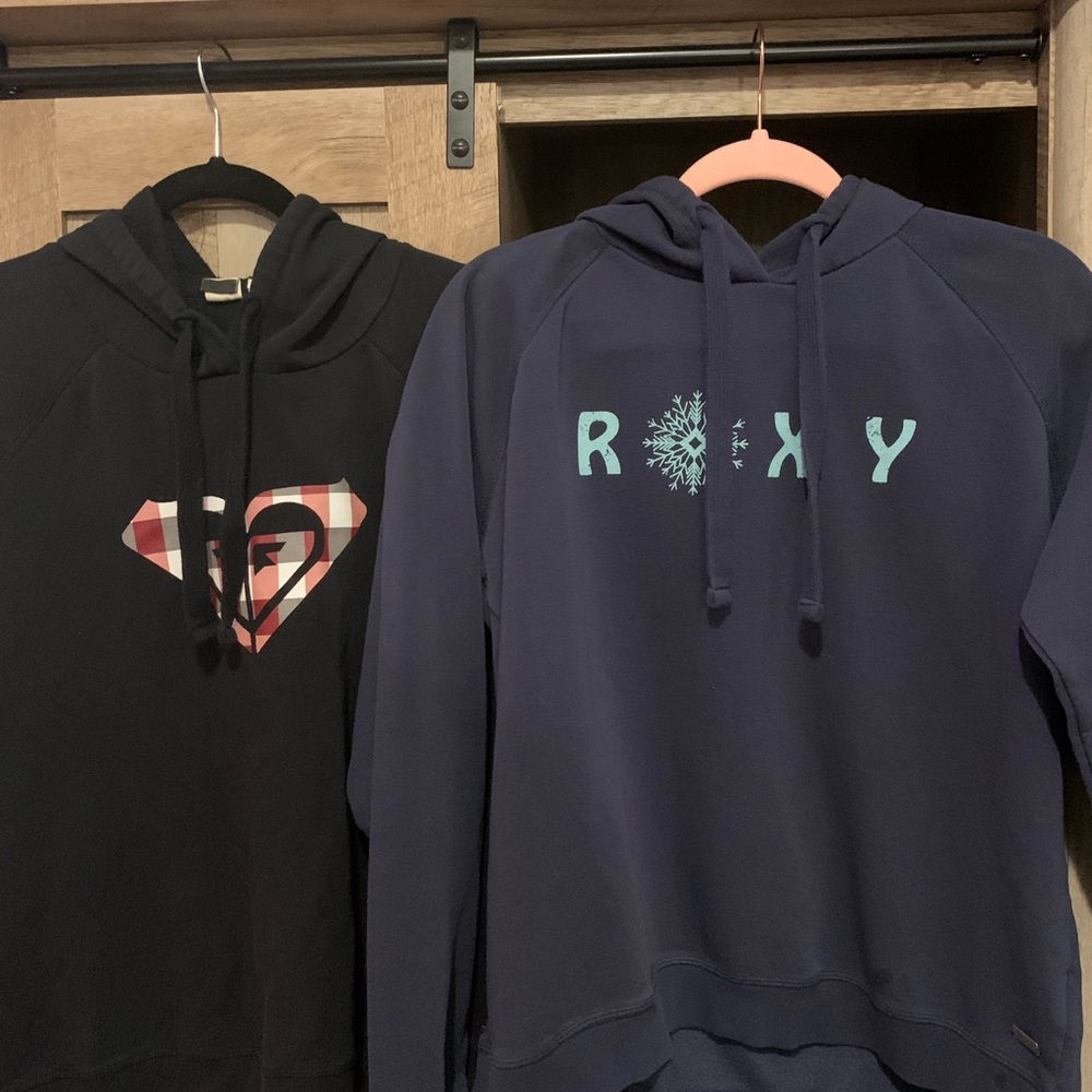 2 Roxy Hooded Sweatshirts XL